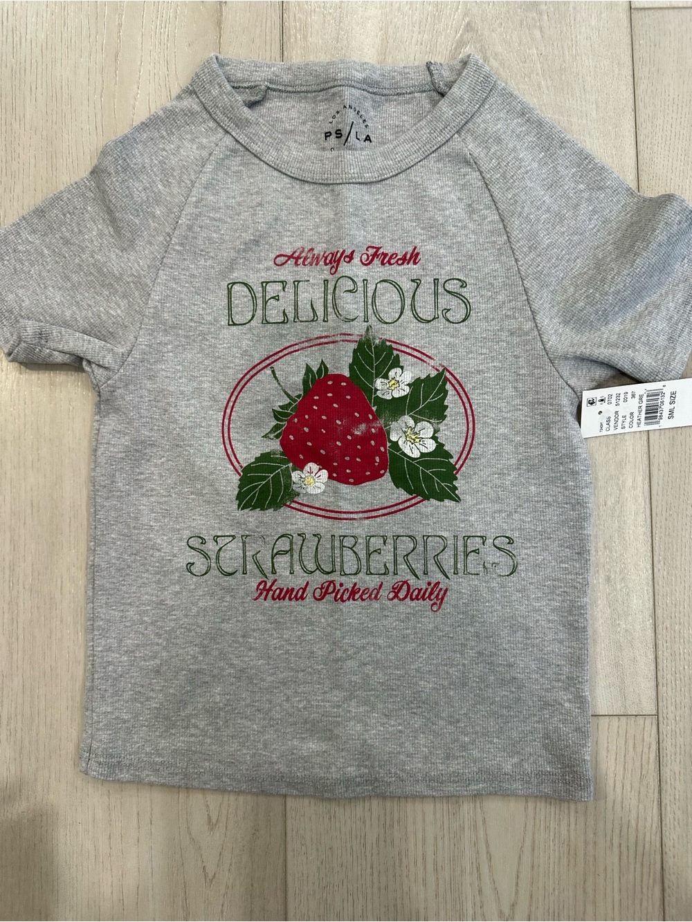 PacSun Gray Short-Sleeve 'Delicious Strawberries' Graphic Tee